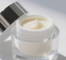 Cream with market spicules